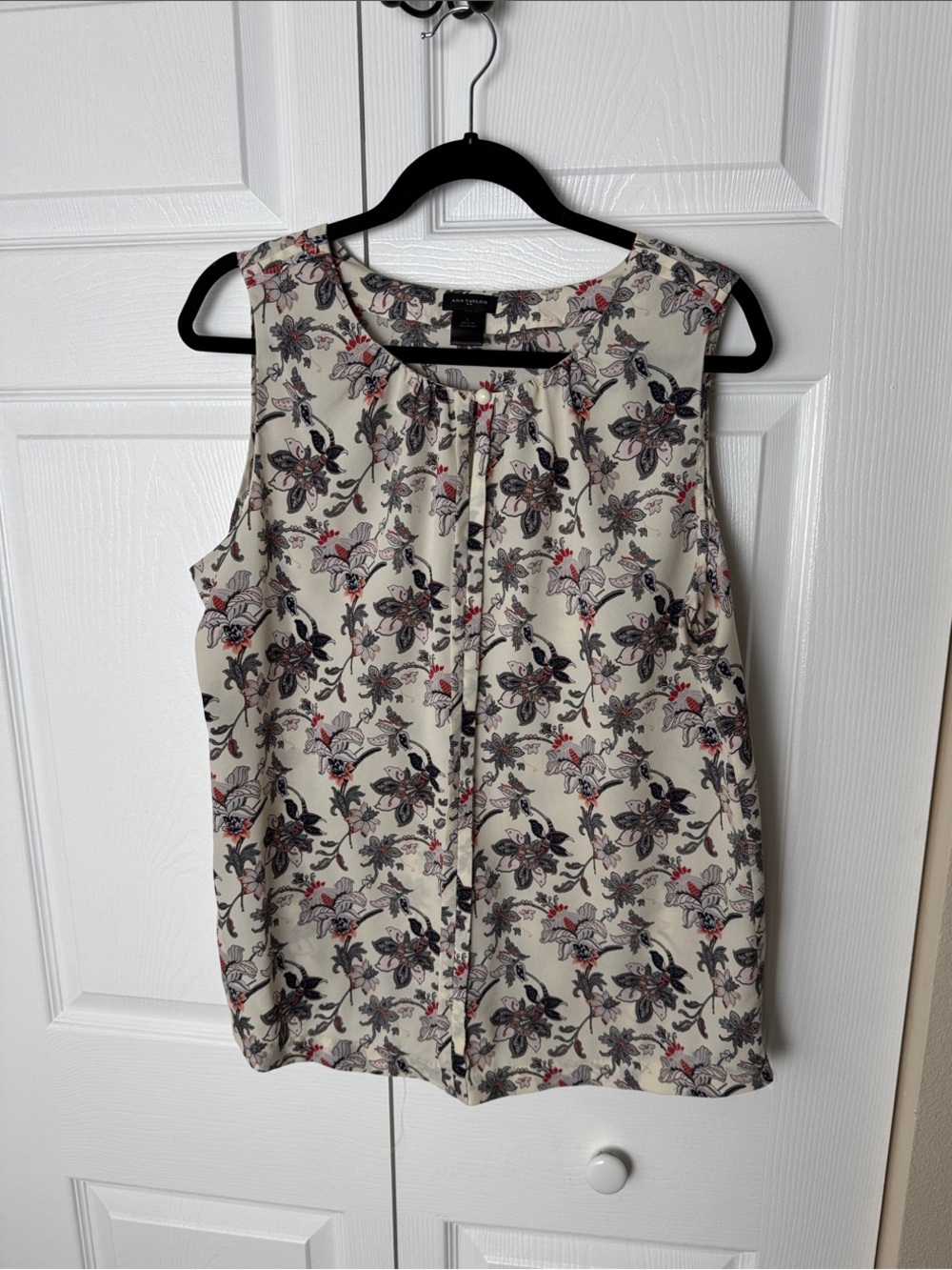 Ann Taylor Cream Floral Sleeveless Camisole with Black & Pink Accents